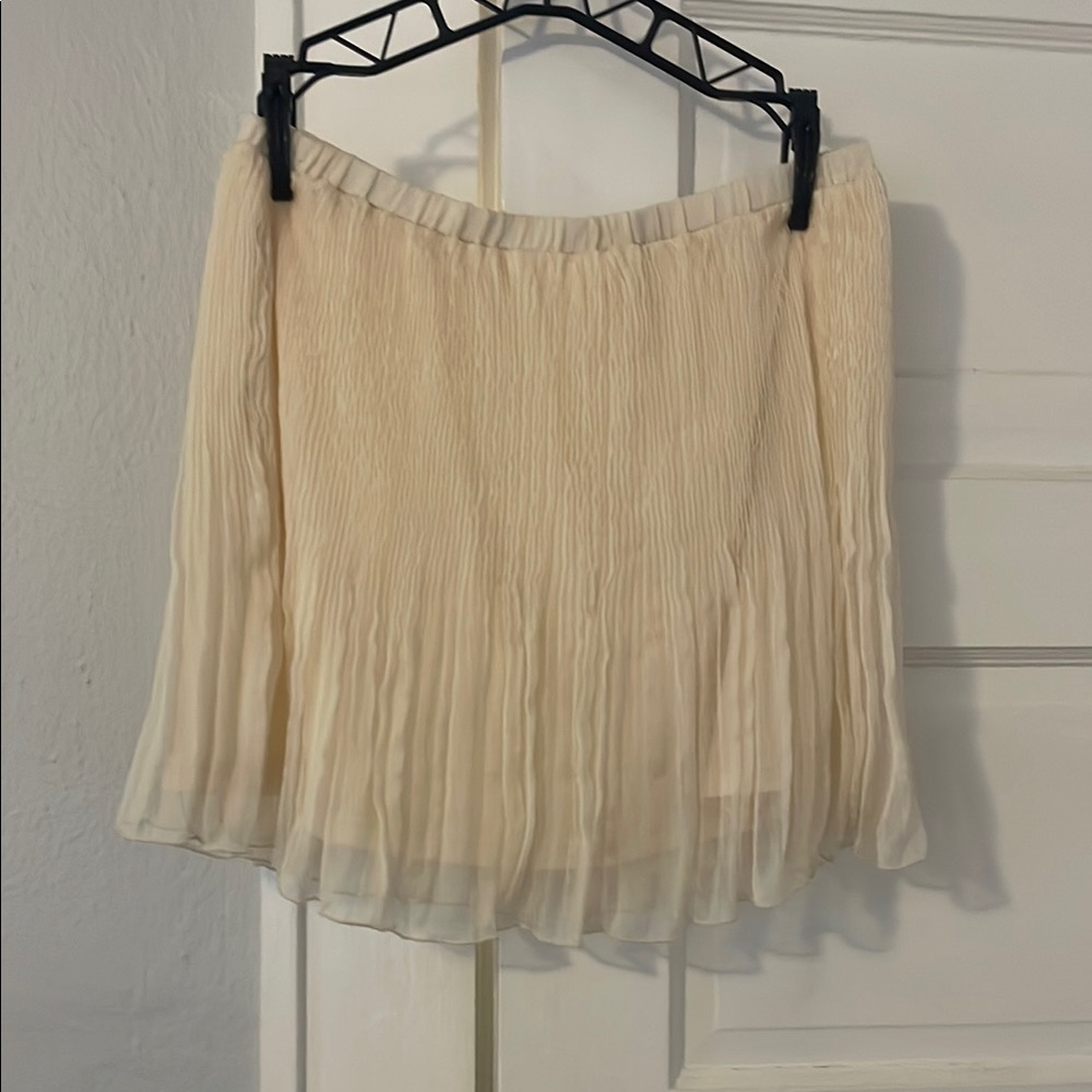 Elegant Beige Pleated Skirt